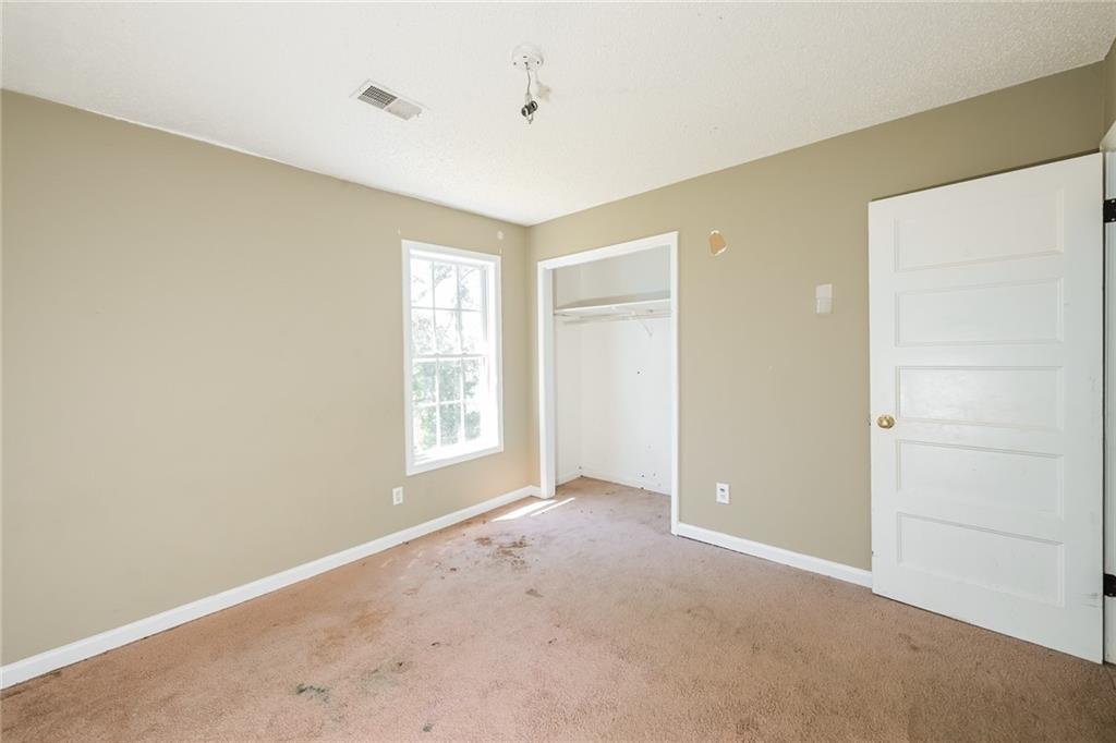 2325 E Hill Way Property Photo 18