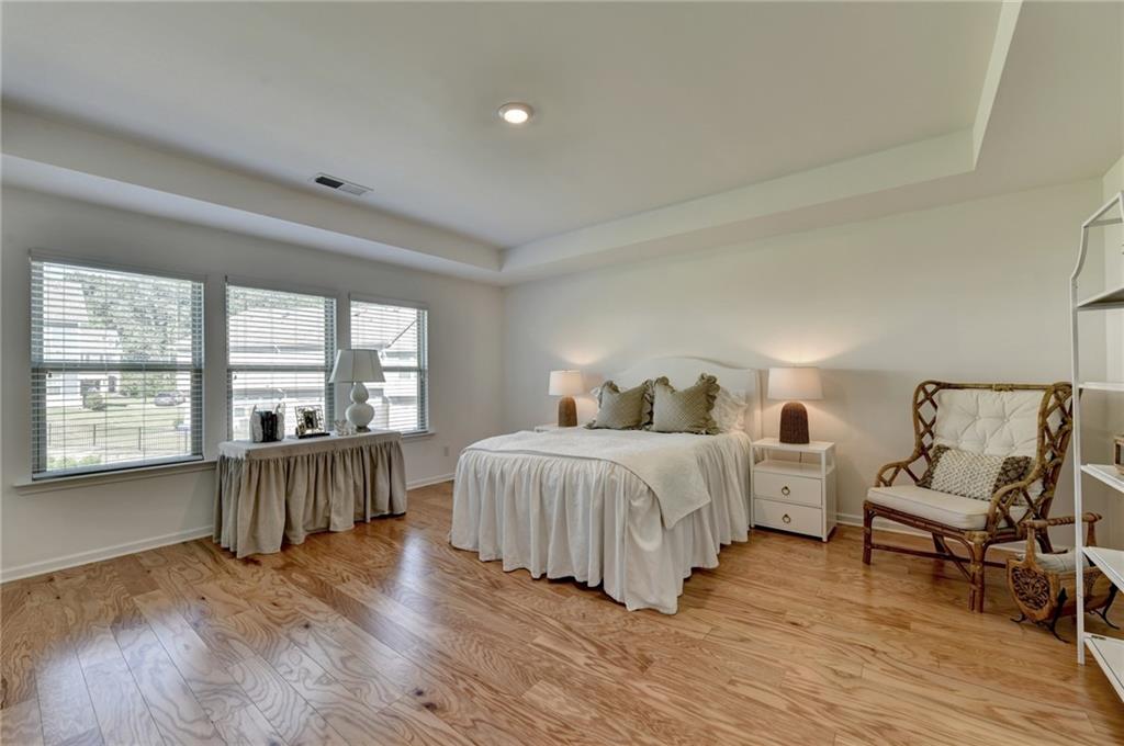 2140 Lanier Harbor Point Property Photo 15