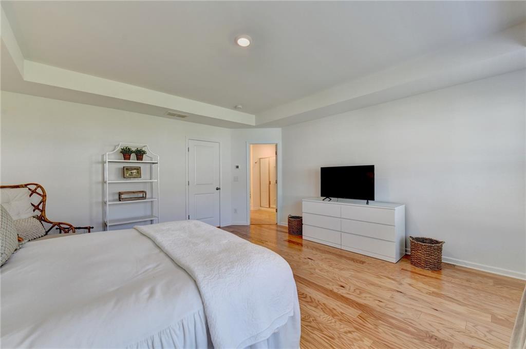 2140 Lanier Harbor Point Property Photo 18