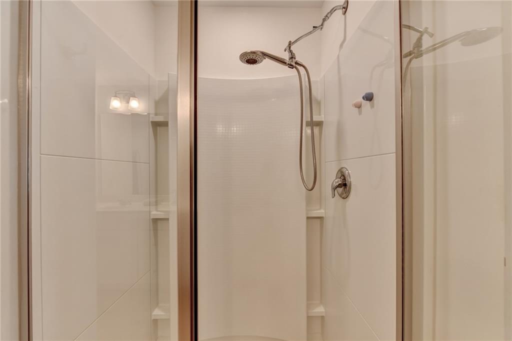 2140 Lanier Harbor Point Property Photo 21
