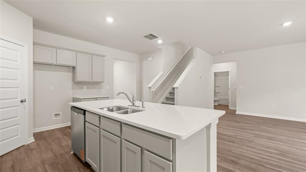 00 White Spruce Way Property Photo 8