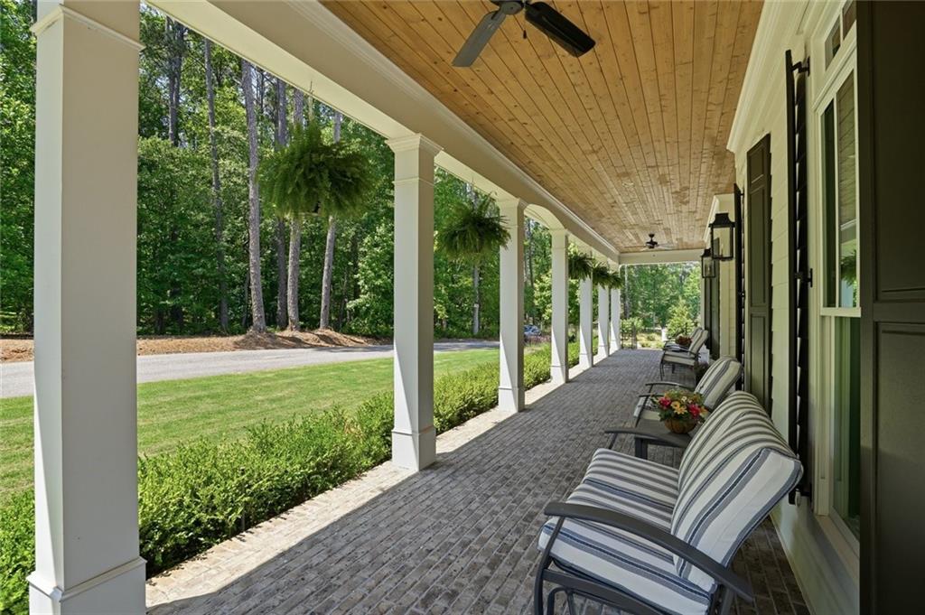1570 Redd Road Property Photo 4