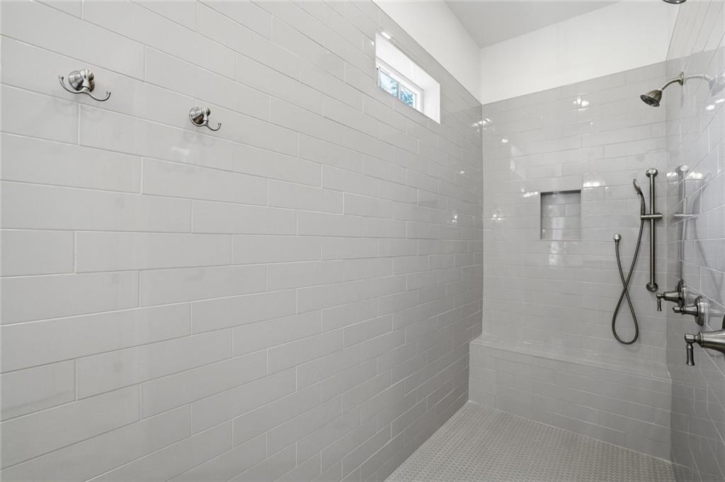 1570 Redd Road Property Photo 32