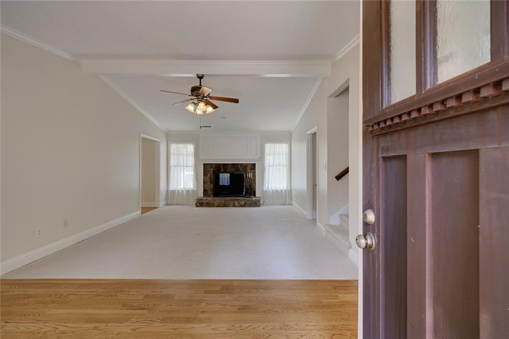 875 Windsor Trail Property Photo 4
