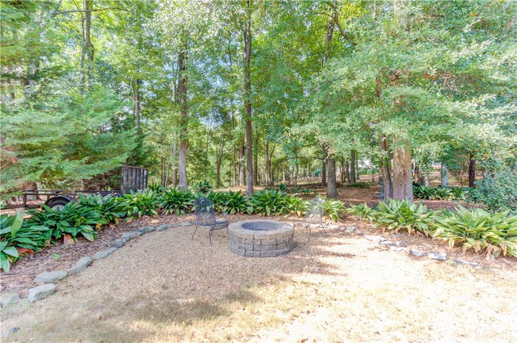 941 Providence Lane Property Photo 49