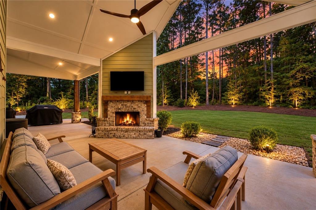 381 Preakness Way Property Photo 39