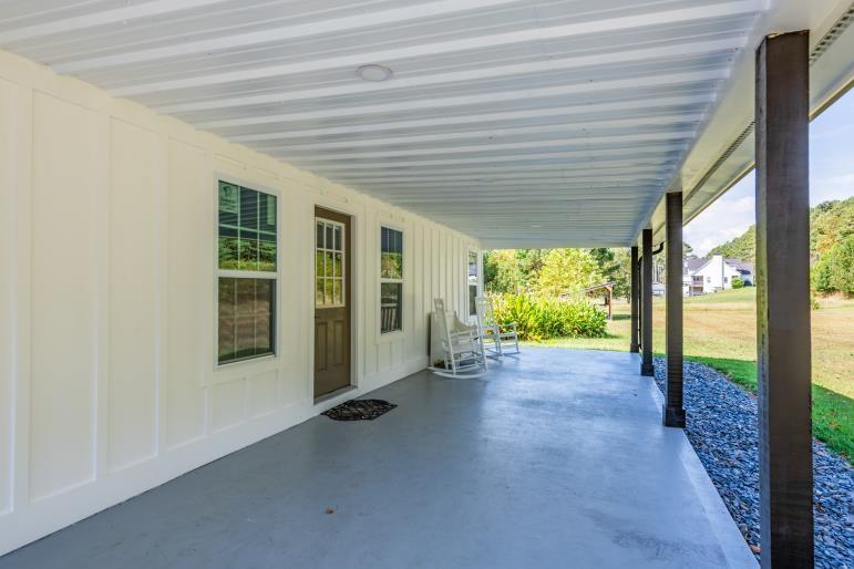 2400 Flatbottom Road Property Photo 4