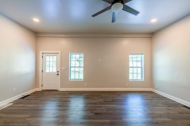 2400 Flatbottom Road Property Photo 10