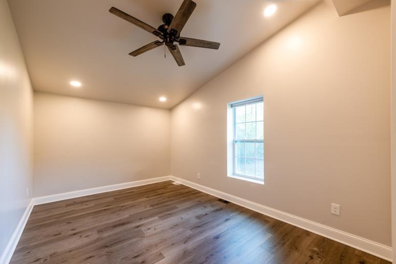 2400 Flatbottom Road Property Photo 19