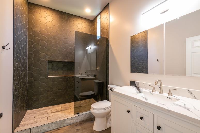 2400 Flatbottom Road Property Photo 20