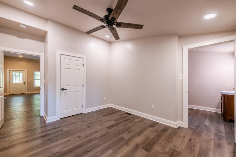 2400 Flatbottom Road Property Photo 28