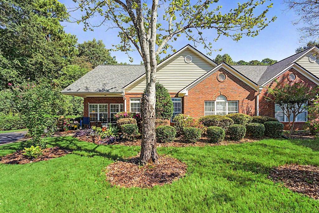 4003 Villa Springs Court Property Photo 1