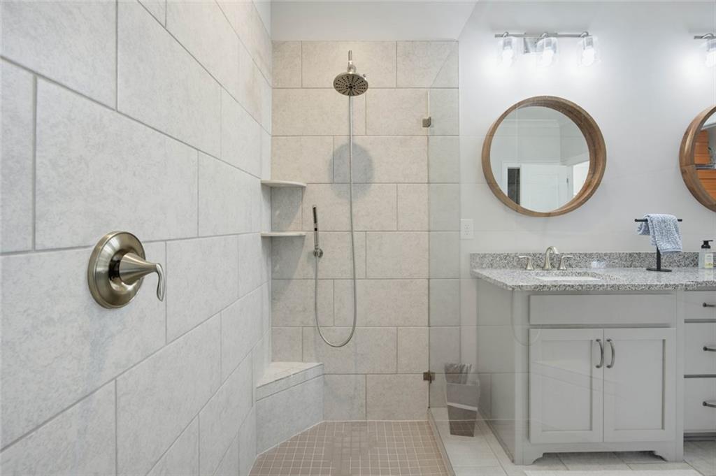 12567 Arnold Mill Road Property Photo 31