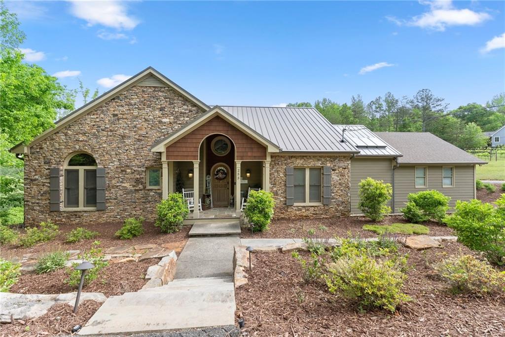 253 Happy Trails Way Property Photo 1