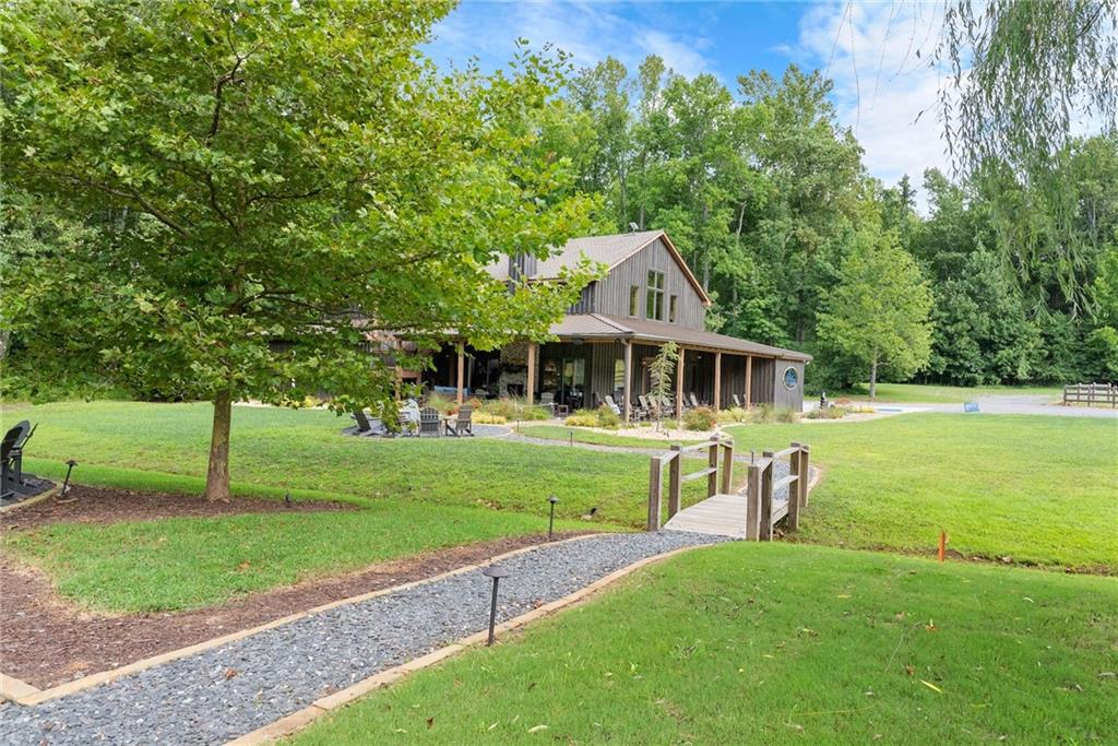 253 Happy Trails Way Property Photo 3
