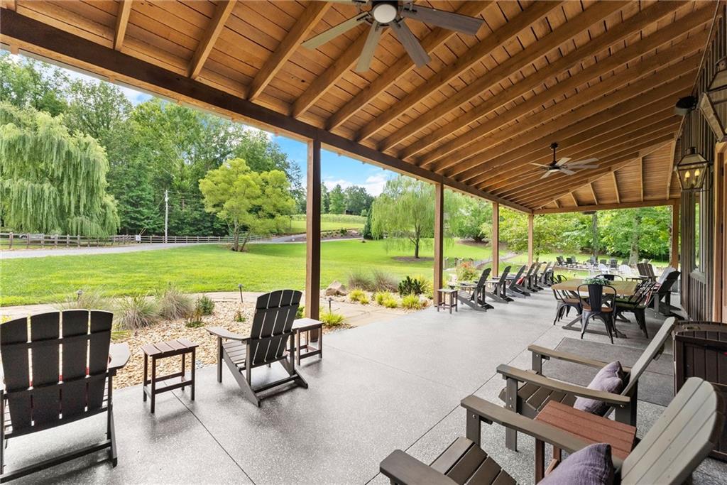 253 Happy Trails Way Property Photo 13
