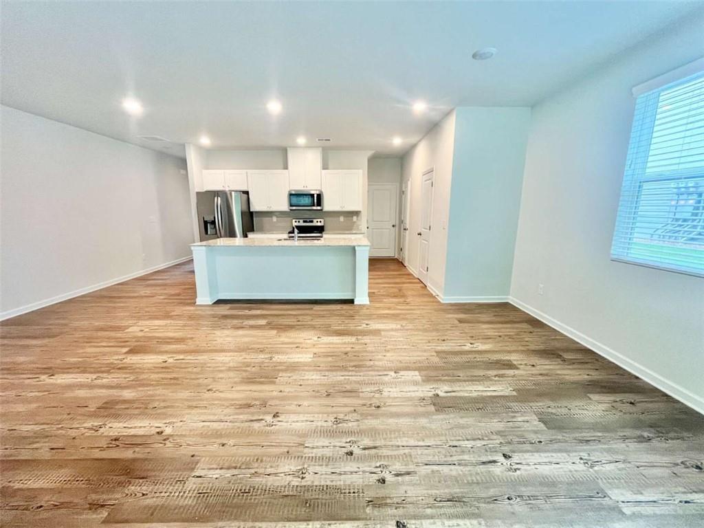 5129 Sidney Square Property Photo 4