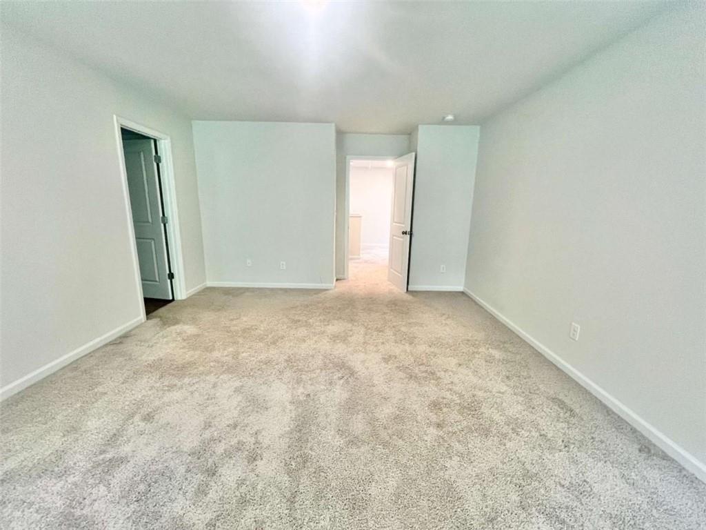 5129 Sidney Square Property Photo 9