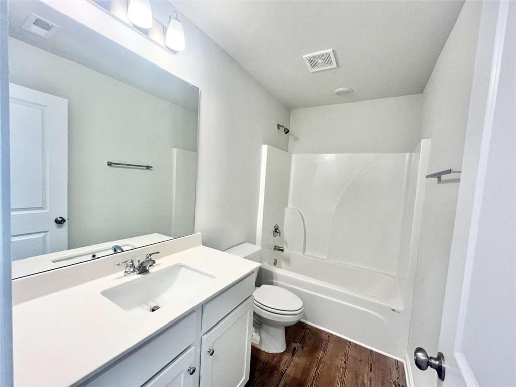 5129 Sidney Square Property Photo 23