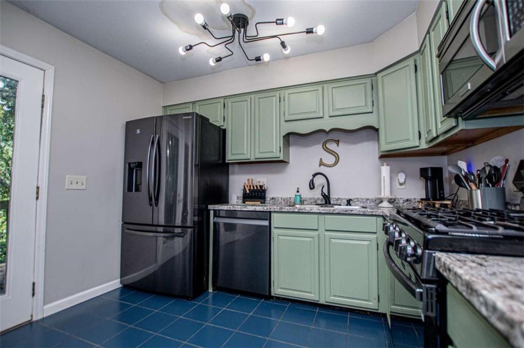 122 Mill Stream Property Photo 12