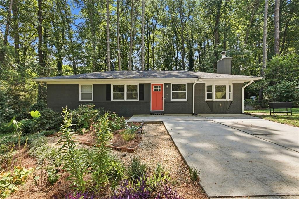 3095 Hollywood Drive Property Photo 1