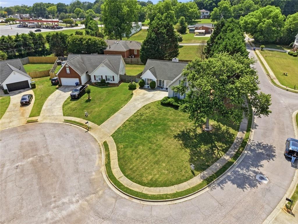 35 Shenandoah Drive Property Photo 4