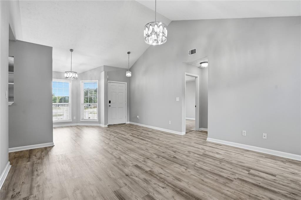 35 Shenandoah Drive Property Photo 6