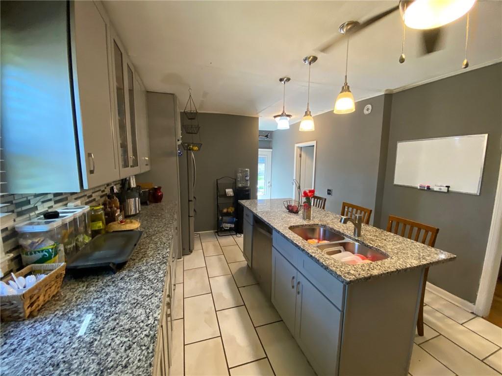 2308 Clay Road Property Photo 4