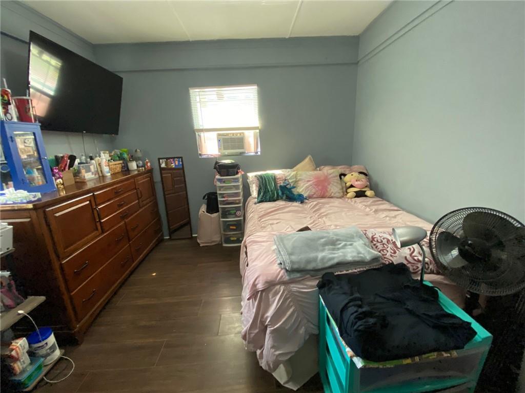 2308 Clay Road Property Photo 9