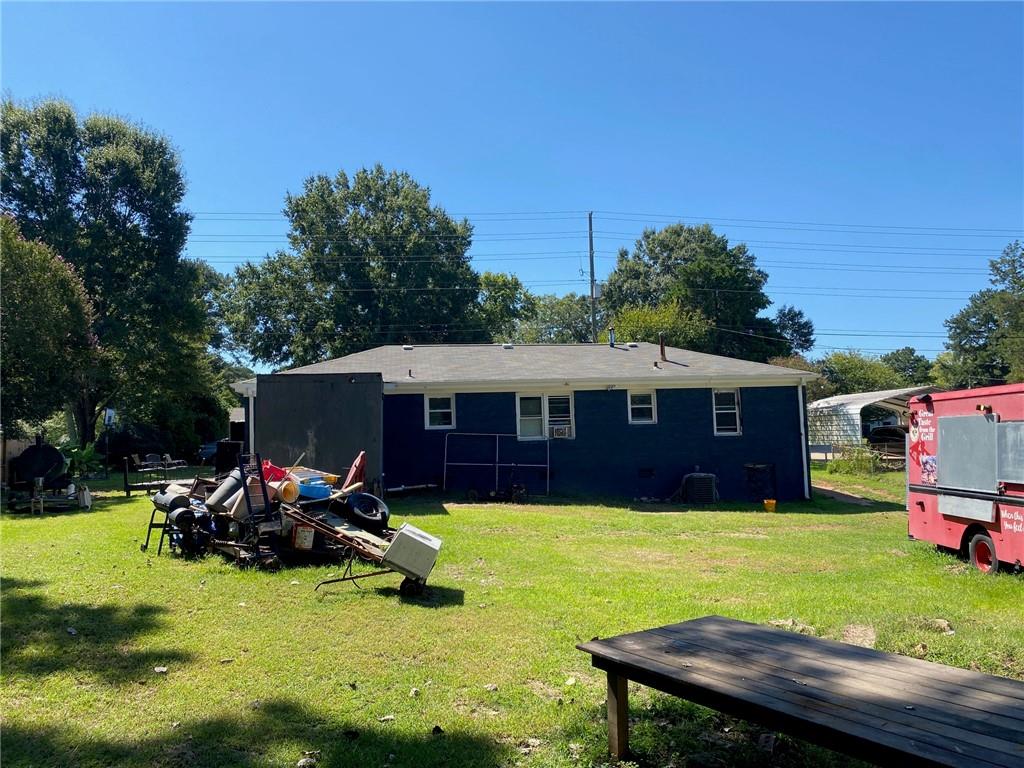 2308 Clay Road Property Photo 17