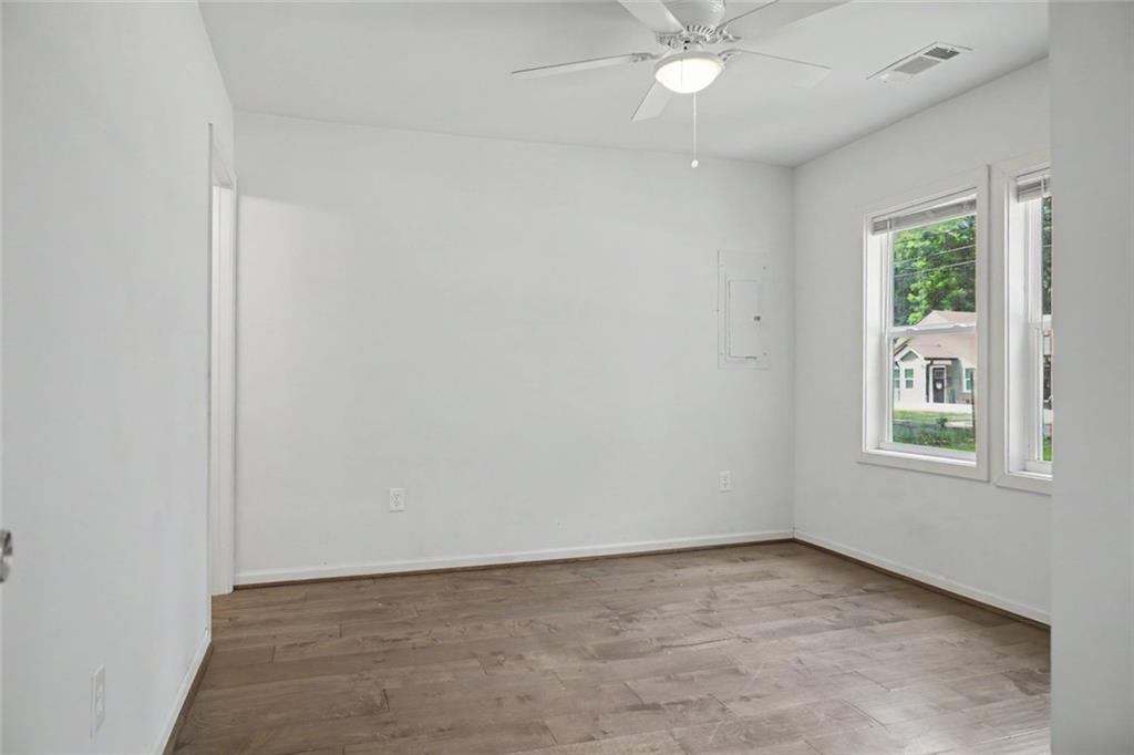 313 Walker Drive Property Photo 7