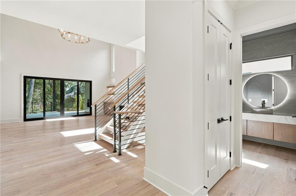 346 Karen Drive Property Photo 8