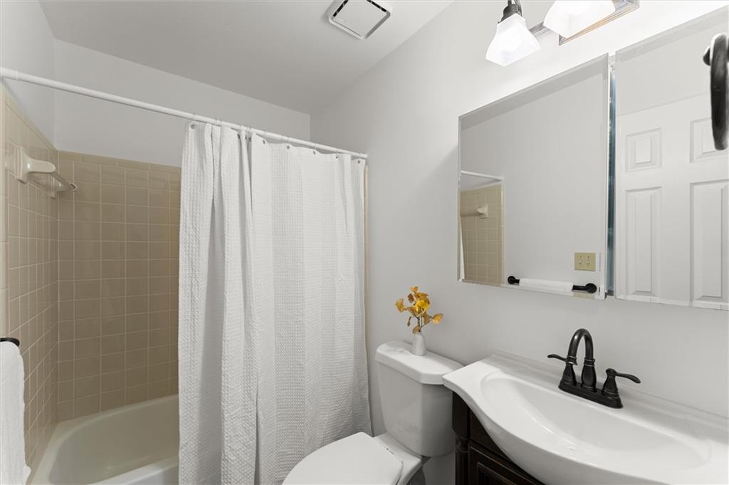 2711 Arbor Summit Property Photo 11
