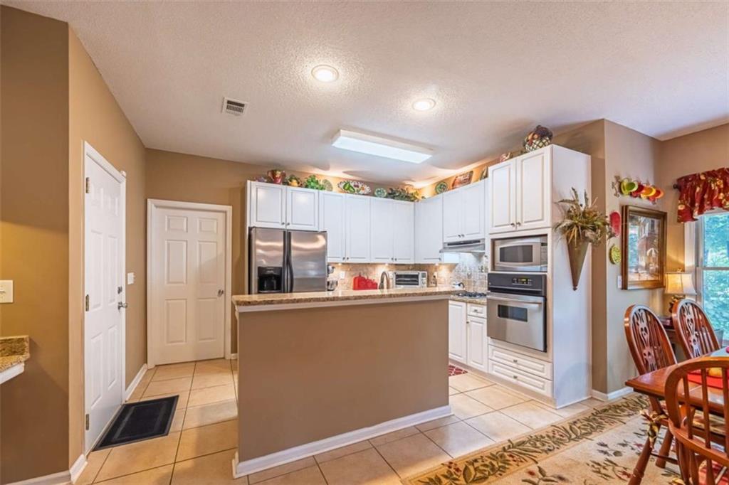 2140 Soft Pine Lane Property Photo 7