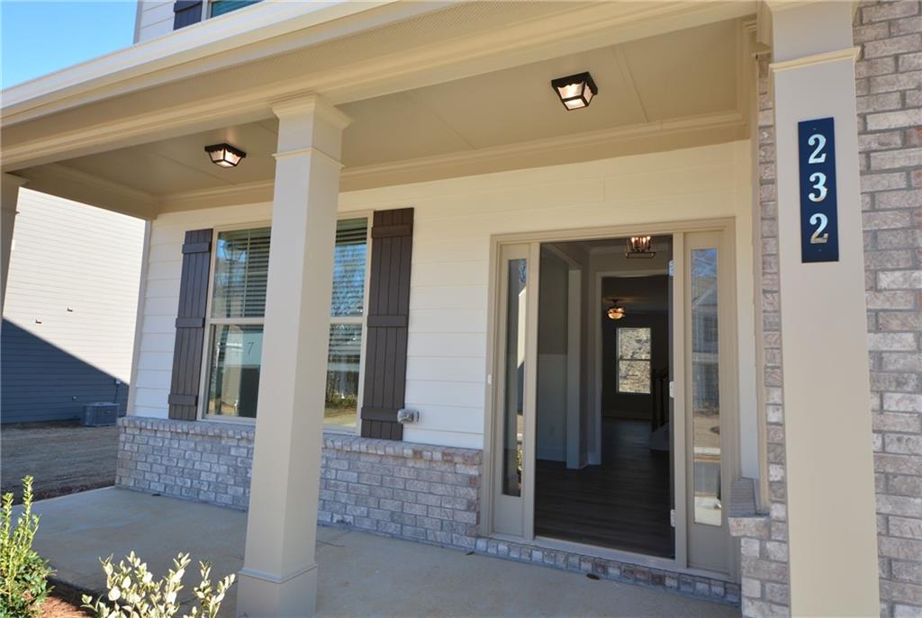 232 Hellen Valley Drive Property Photo 4
