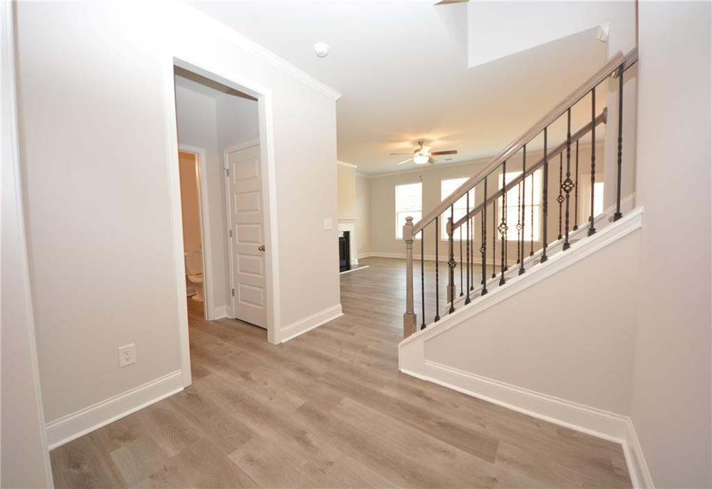 232 Hellen Valley Drive Property Photo 10