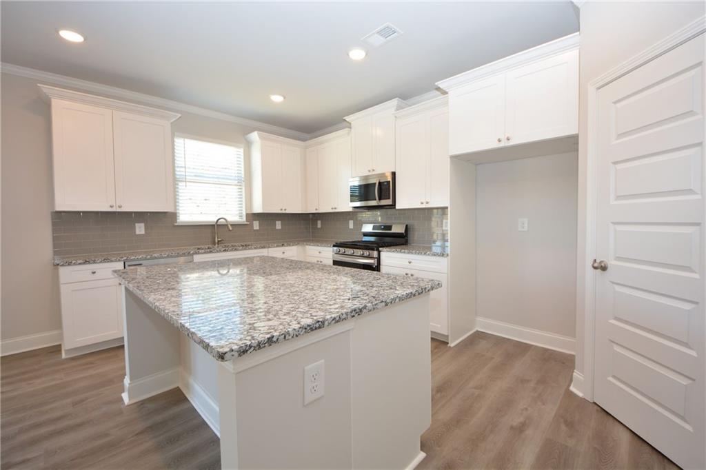 232 Hellen Valley Drive Property Photo 17