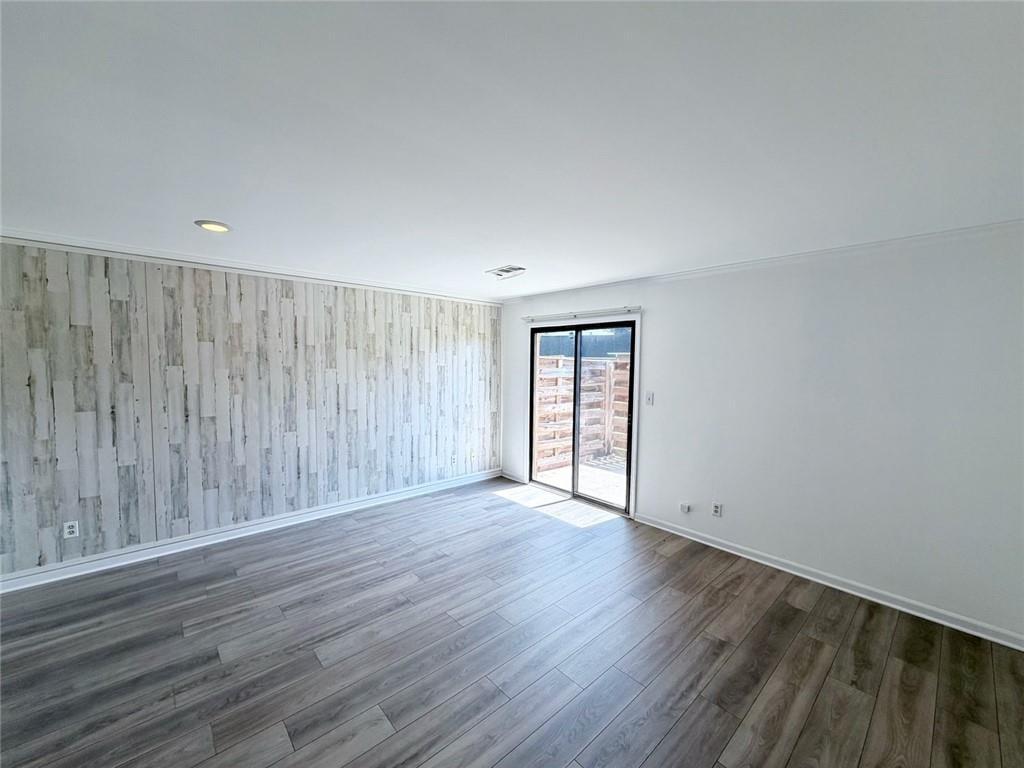 3925 Mountain View Road Unit E3 Property Photo 5