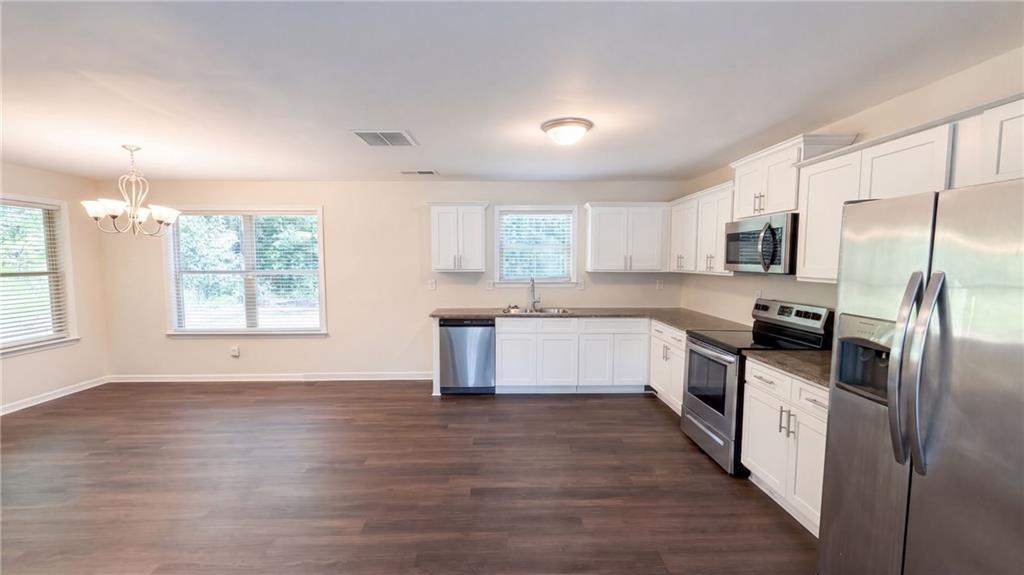 90 Ascott Trace Property Photo 2
