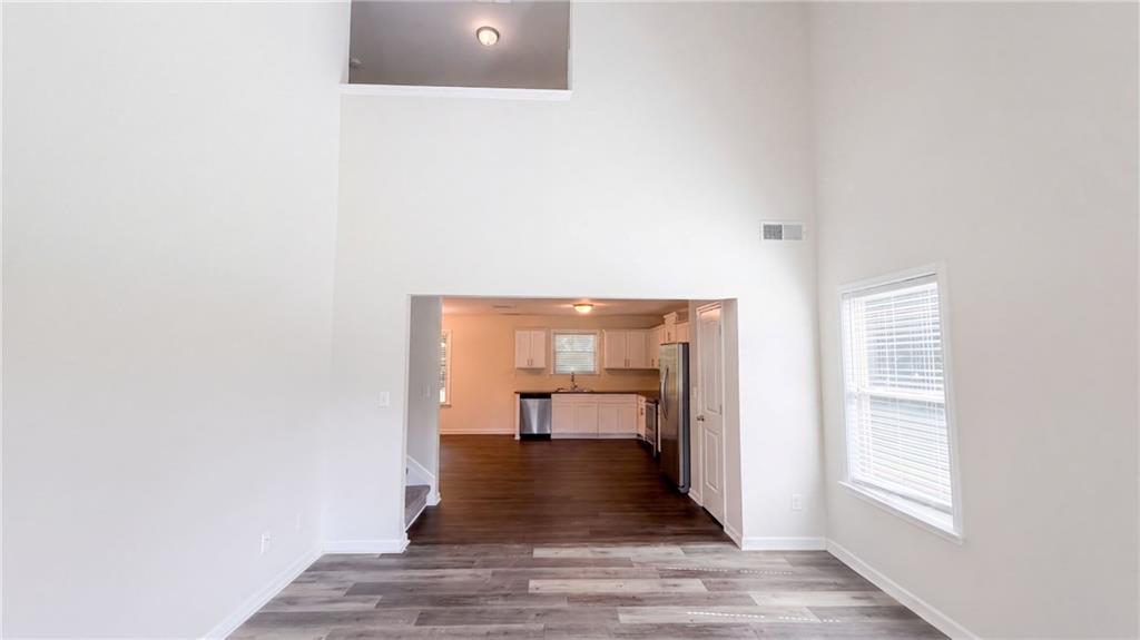 90 Ascott Trace Property Photo 6