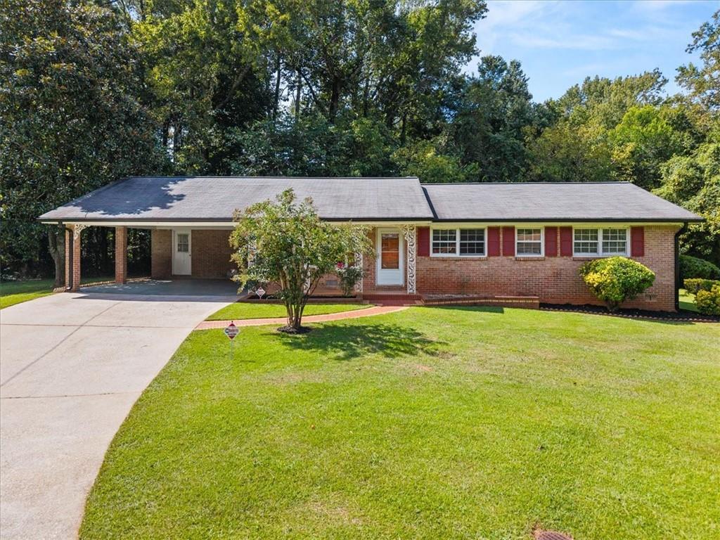 3961 Camelot Court Property Photo 1