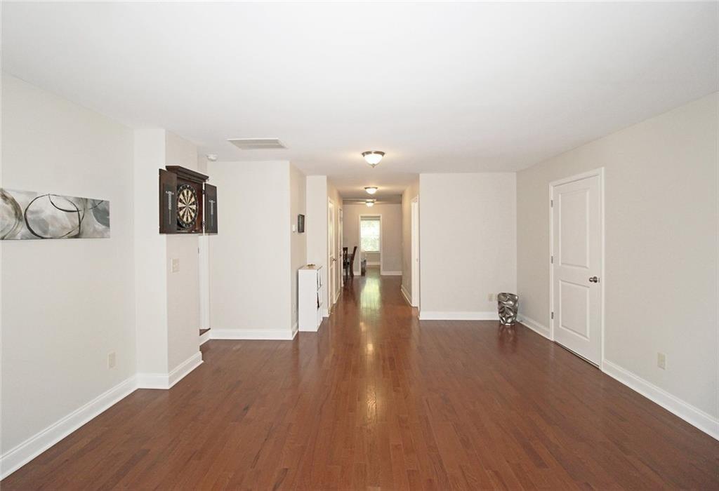 7836197 Property Photo 29