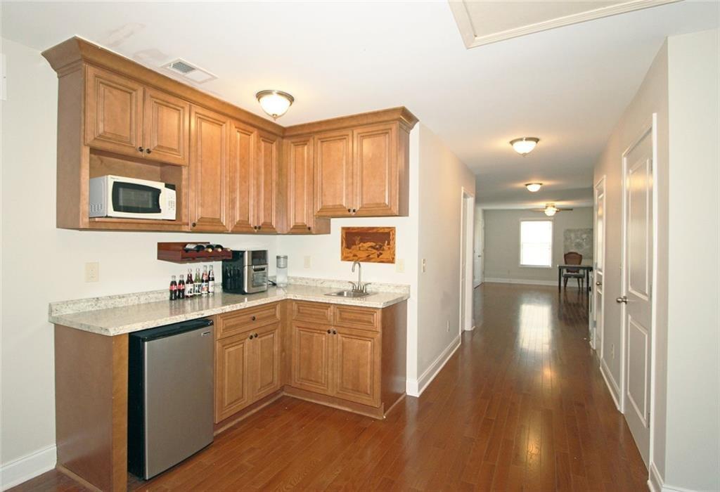 7836197 Property Photo 33
