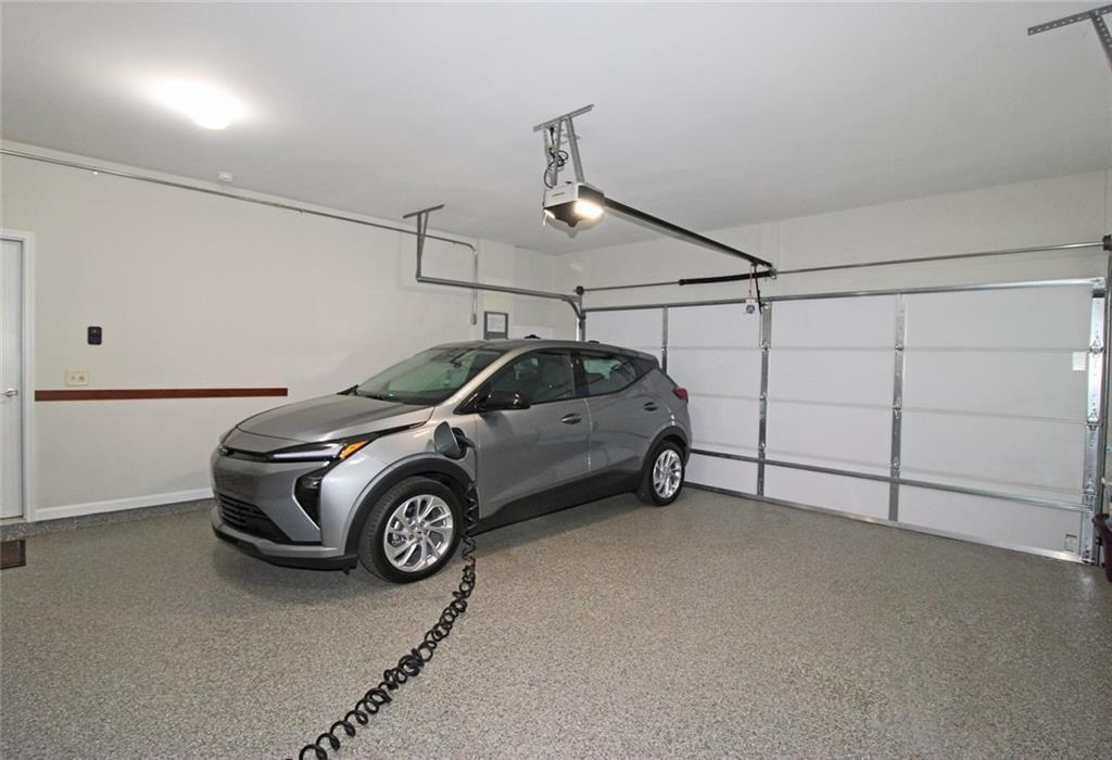 7836197 Property Photo 35