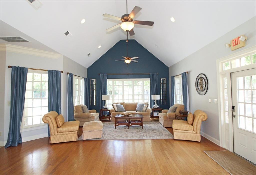 7836197 Property Photo 40