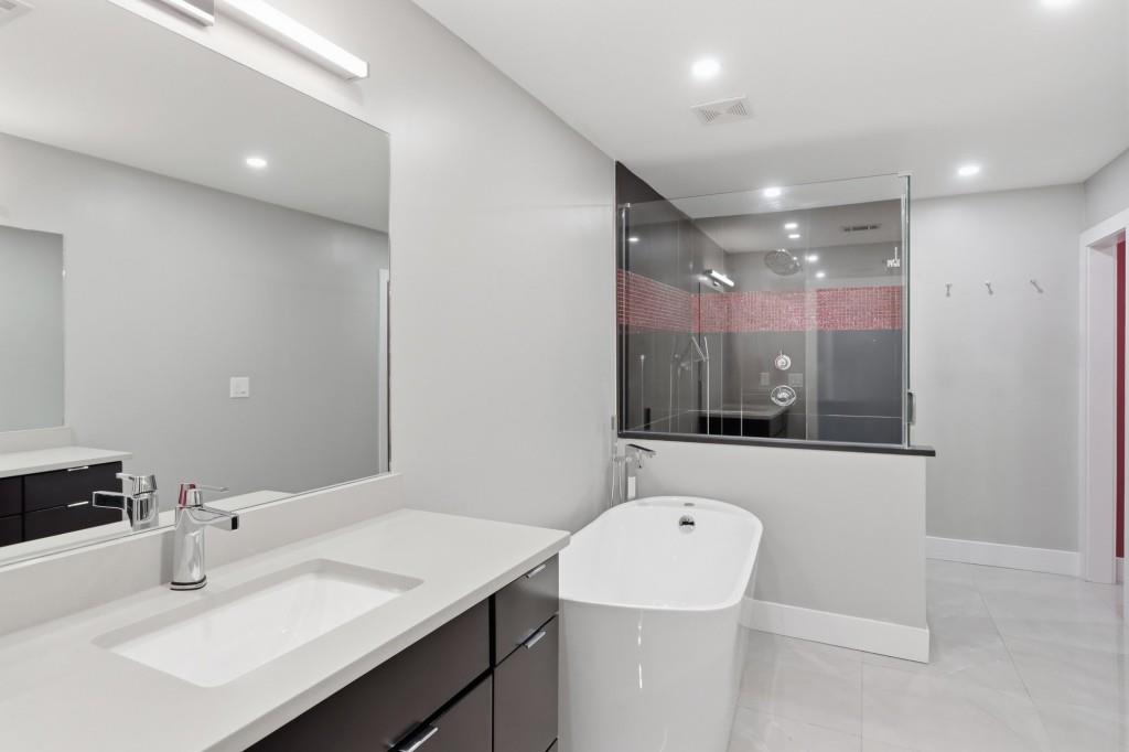 3998 Columns Drive Property Photo 28