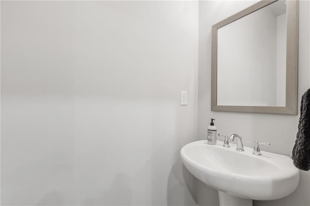 3905 Cavalier Way Property Photo 15
