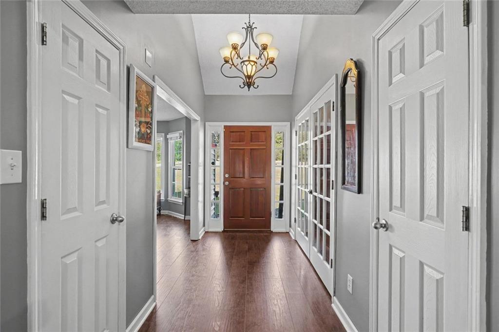 285 Creekside Way Property Photo 4