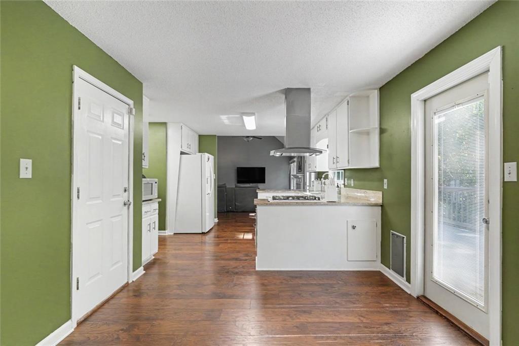 285 Creekside Way Property Photo 8