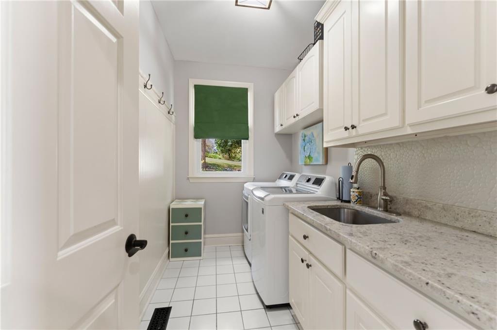 8865 Saddle Trail Property Photo 35